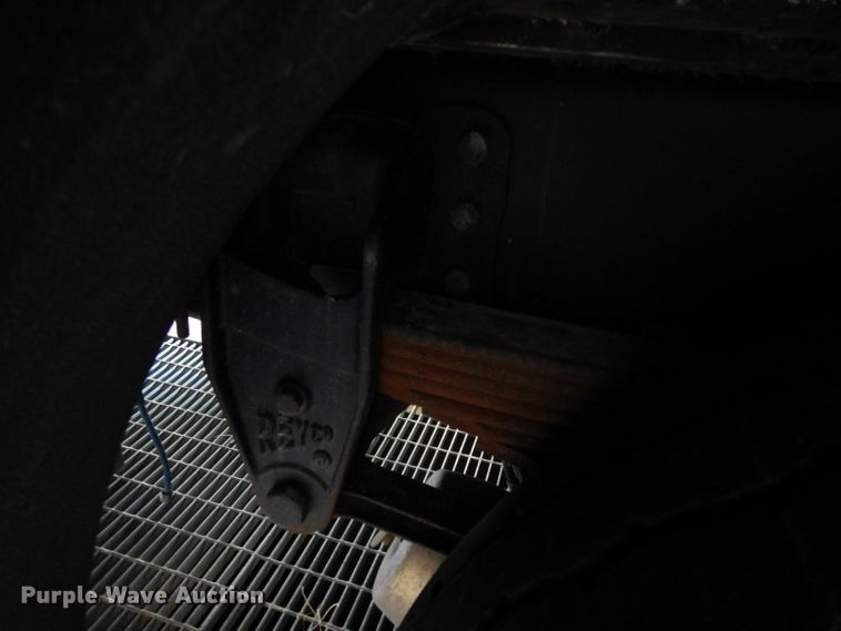 image for item DG6292 2001 E-one quint ladder fire truck