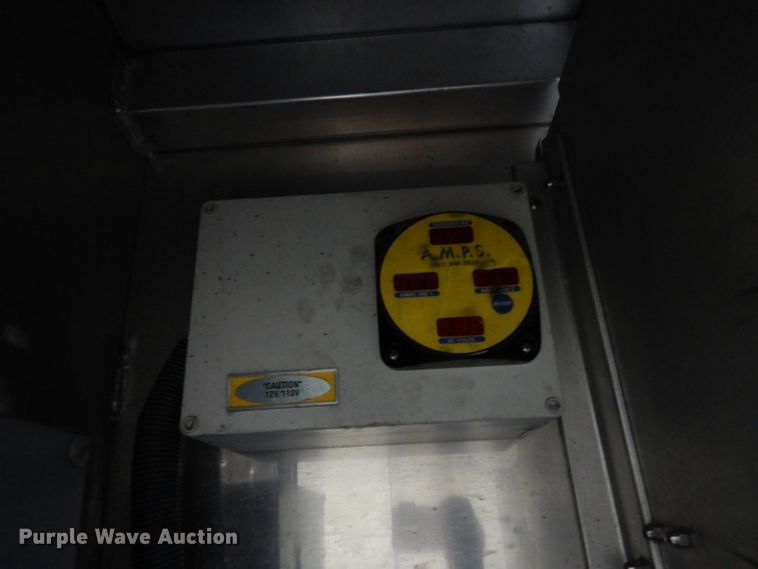 image for item DG6292 2001 E-one quint ladder fire truck