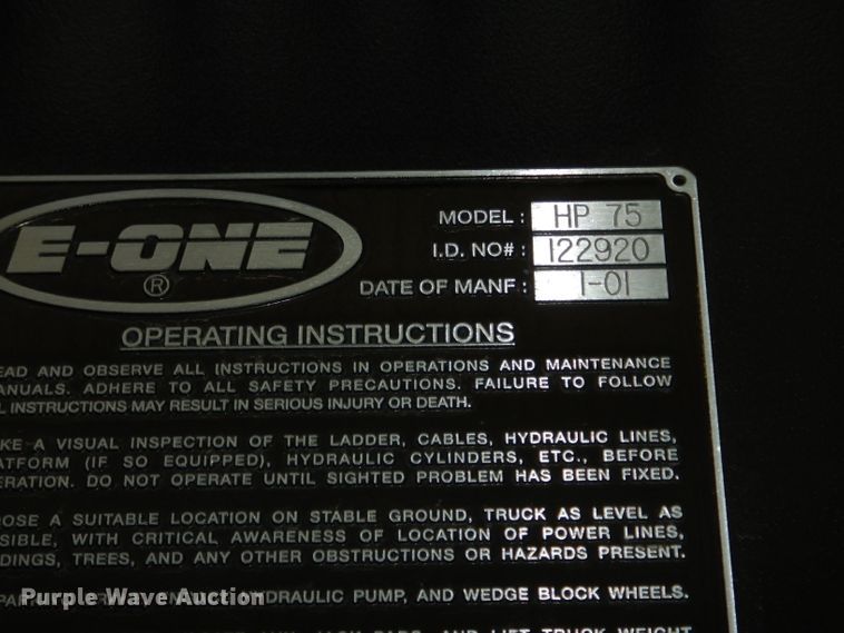 image for item DG6292 2001 E-one quint ladder fire truck