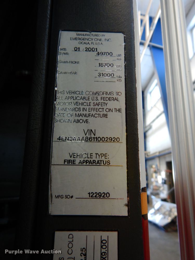 image for item DG6292 2001 E-one quint ladder fire truck