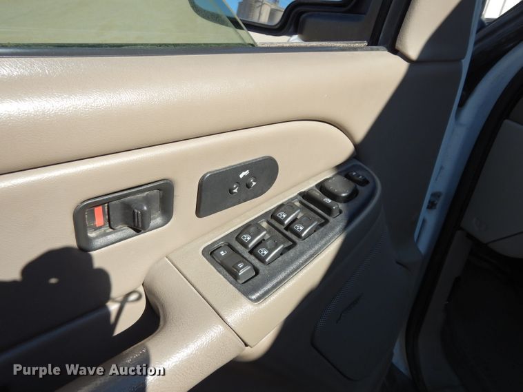 image for item DG6299 2005 Chevrolet Tahoe SUV