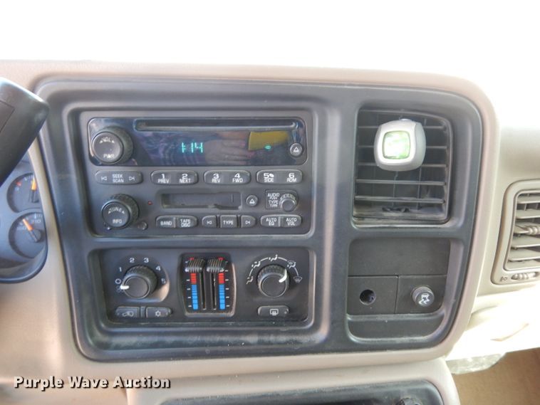 image for item DG6299 2005 Chevrolet Tahoe SUV