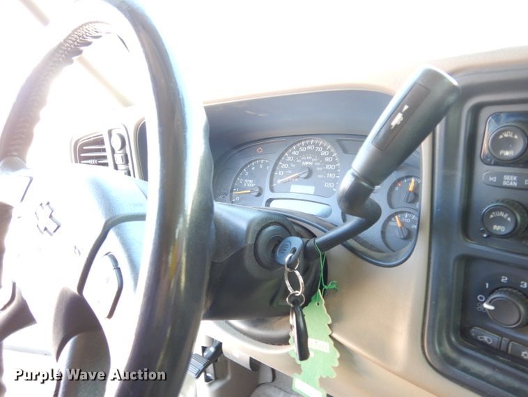 image for item DG6299 2005 Chevrolet Tahoe SUV