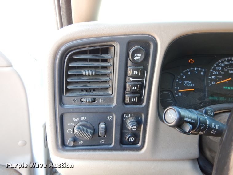 image for item DG6299 2005 Chevrolet Tahoe SUV