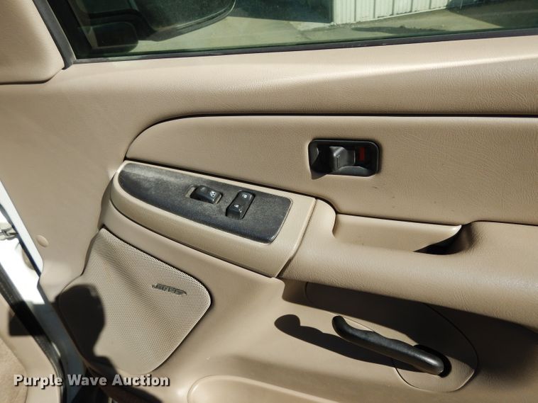 image for item DG6299 2005 Chevrolet Tahoe SUV