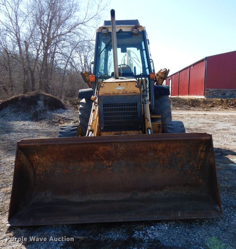 image for item DG6300 Ford 675D backhoe