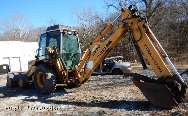 image for item DG6300 Ford 675D backhoe