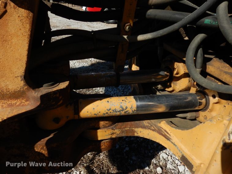 image for item DG6300 Ford 675D backhoe