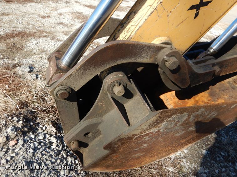 image for item DG6300 Ford 675D backhoe