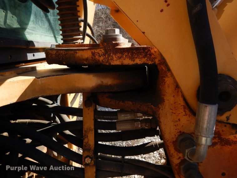 image for item DG6300 Ford 675D backhoe