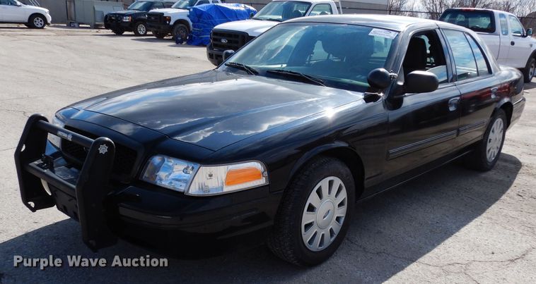 image for item DG6308 2011 Ford Crown Victoria Police Interceptor
