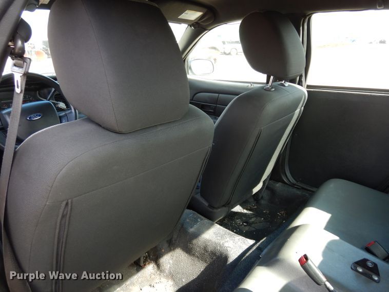 image for item DG6308 2011 Ford Crown Victoria Police Interceptor