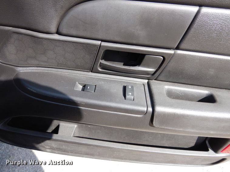 image for item DG6308 2011 Ford Crown Victoria Police Interceptor