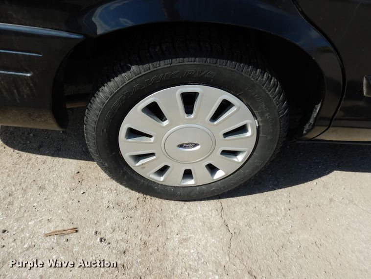 image for item DG6308 2011 Ford Crown Victoria Police Interceptor