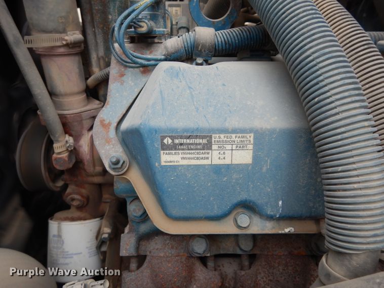 image for item DG6332 1998 International 4700 sign truck