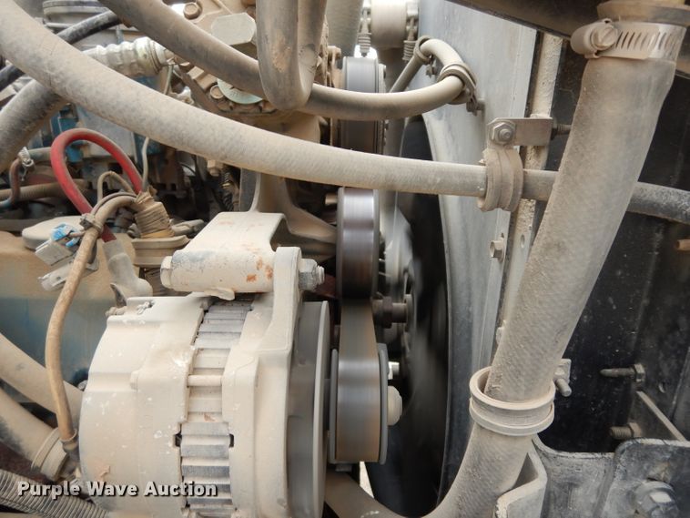 image for item DG6332 1998 International 4700 sign truck