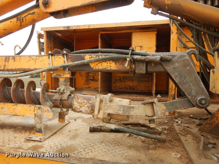 image for item DG6332 1998 International 4700 sign truck