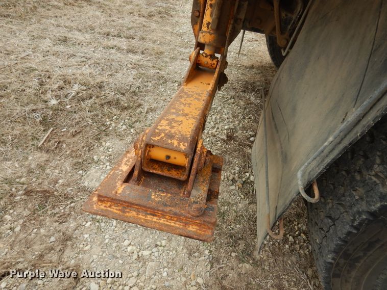 image for item DG6332 1998 International 4700 sign truck