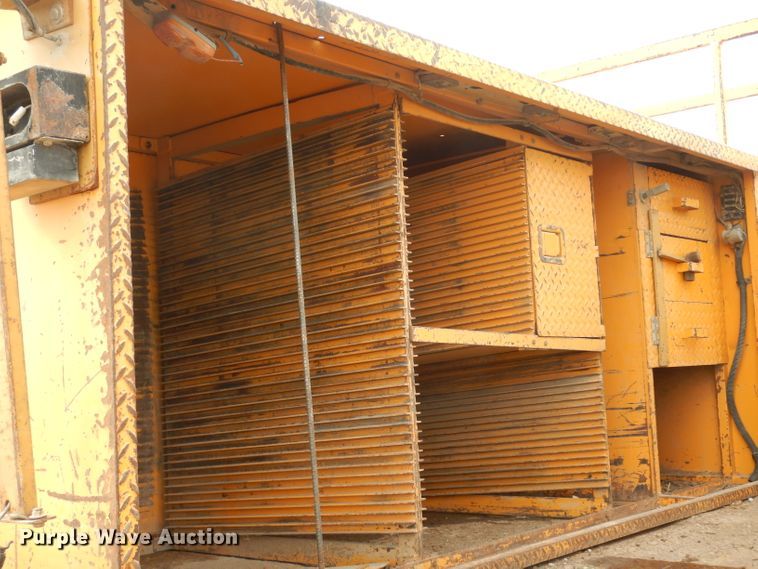 image for item DG6332 1998 International 4700 sign truck