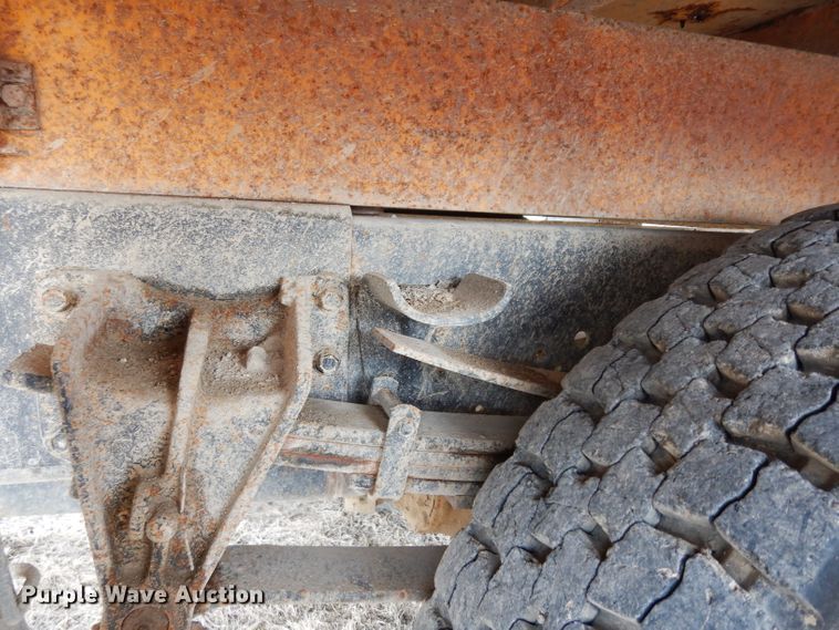 image for item DG6332 1998 International 4700 sign truck