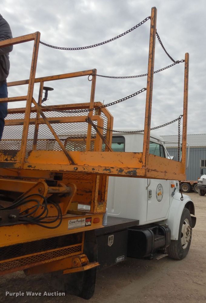 image for item DG6332 1998 International 4700 sign truck