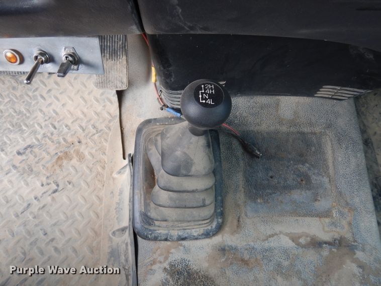 image for item DG6334 1999 Ford F150 XL SuperCab pickup truck