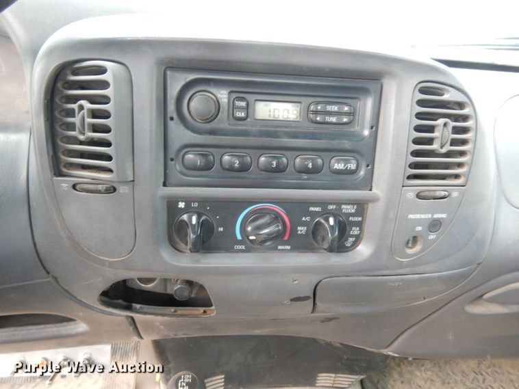 image for item DG6334 1999 Ford F150 XL SuperCab pickup truck