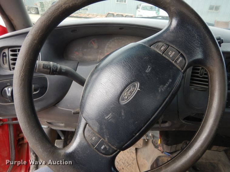 image for item DG6334 1999 Ford F150 XL SuperCab pickup truck