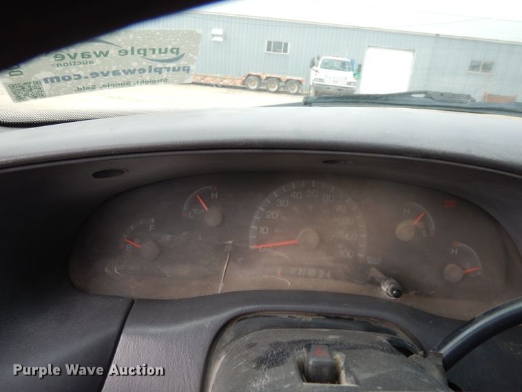 image for item DG6334 1999 Ford F150 XL SuperCab pickup truck