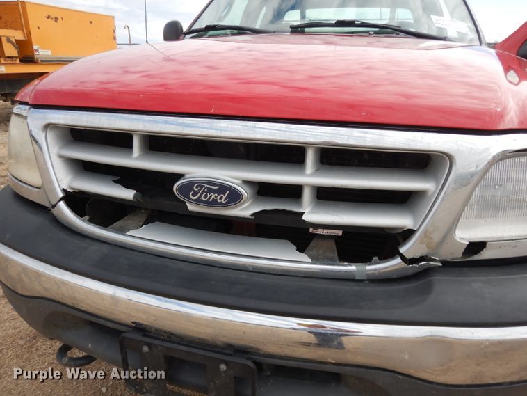 image for item DG6334 1999 Ford F150 XL SuperCab pickup truck