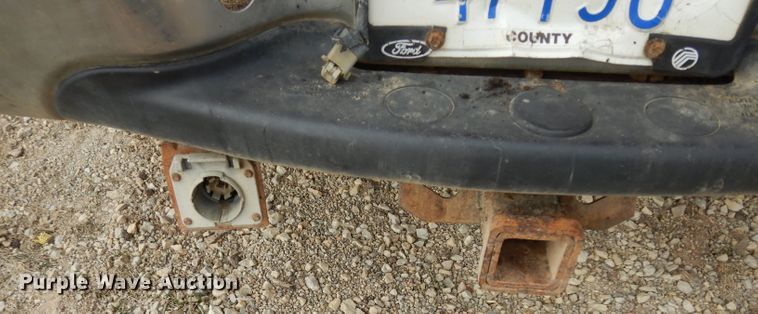 image for item DG6334 1999 Ford F150 XL SuperCab pickup truck