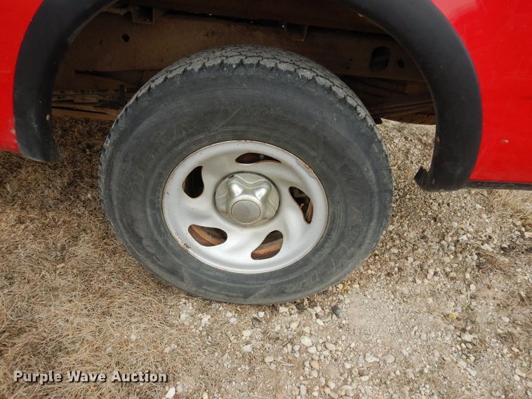 image for item DG6334 1999 Ford F150 XL SuperCab pickup truck