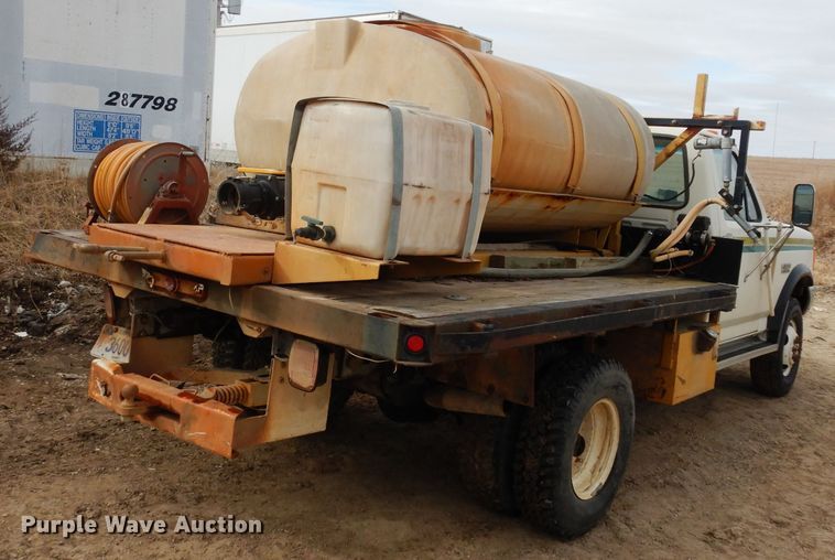 image for item DG6335 1991 Ford F350 flatbed truck with sprayer