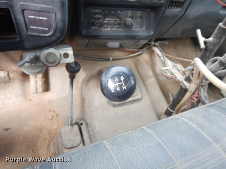 image for item DG6335 1991 Ford F350 flatbed truck with sprayer