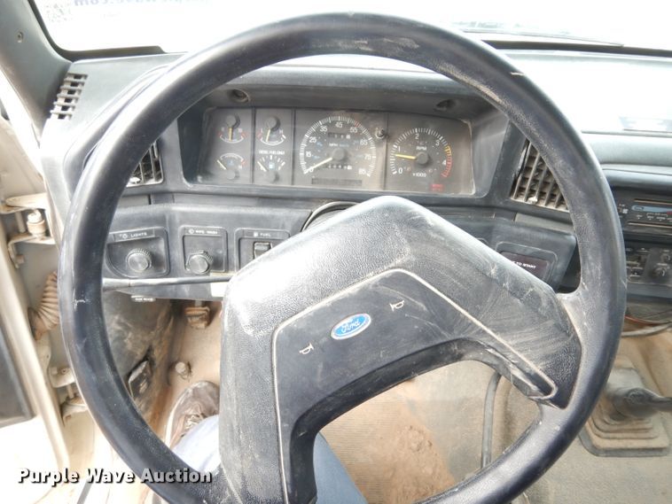 image for item DG6335 1991 Ford F350 flatbed truck with sprayer