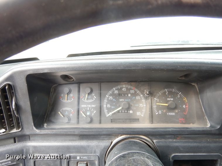 image for item DG6335 1991 Ford F350 flatbed truck with sprayer