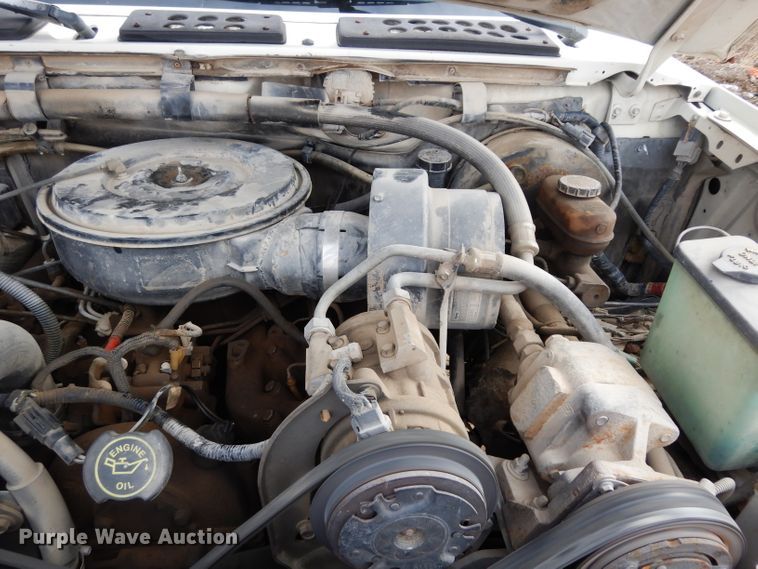 image for item DG6335 1991 Ford F350 flatbed truck with sprayer