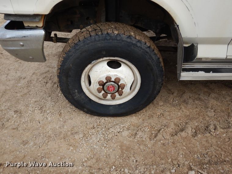 image for item DG6335 1991 Ford F350 flatbed truck with sprayer