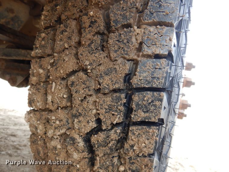 image for item DG6335 1991 Ford F350 flatbed truck with sprayer