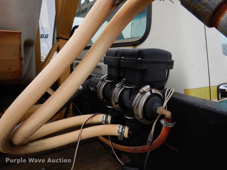 image for item DG6335 1991 Ford F350 flatbed truck with sprayer