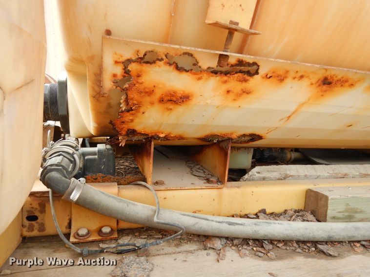 image for item DG6335 1991 Ford F350 flatbed truck with sprayer