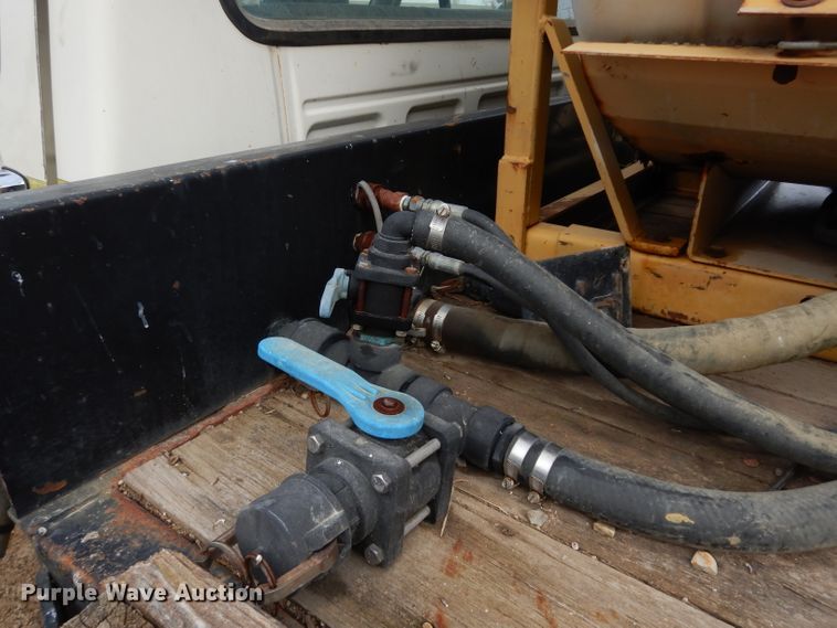 image for item DG6335 1991 Ford F350 flatbed truck with sprayer