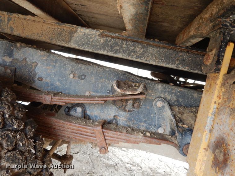 image for item DG6335 1991 Ford F350 flatbed truck with sprayer