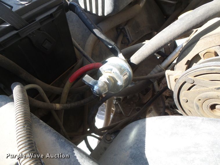 image for item DH4800 1995 Chevrolet C3500 bucket truck