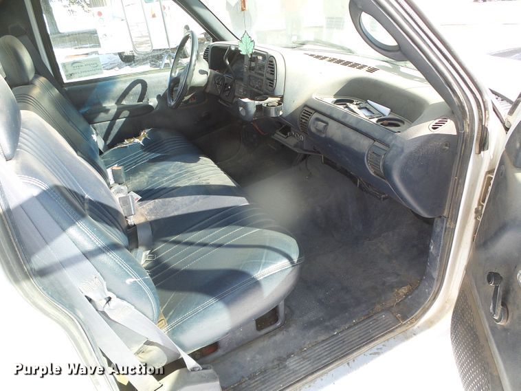 image for item DH4800 1995 Chevrolet C3500 bucket truck