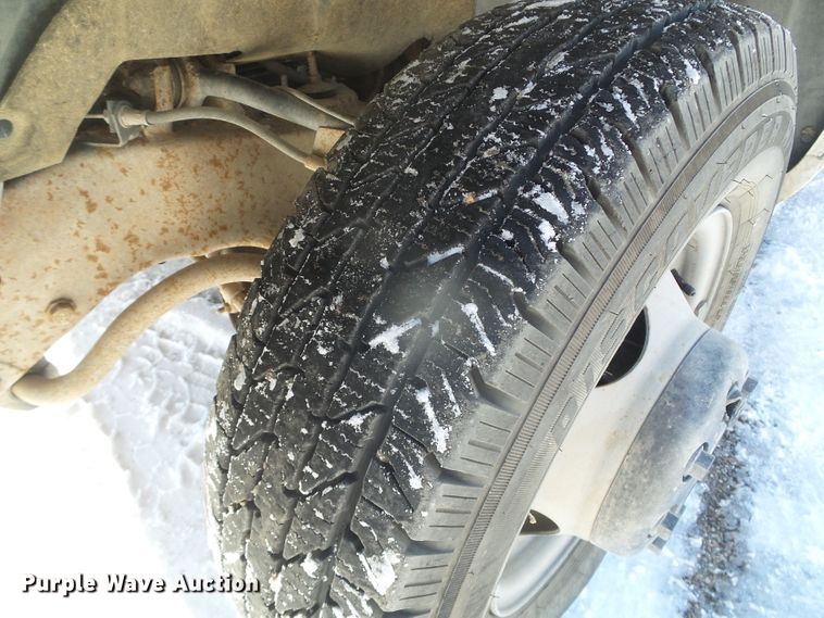 image for item DH4800 1995 Chevrolet C3500 bucket truck