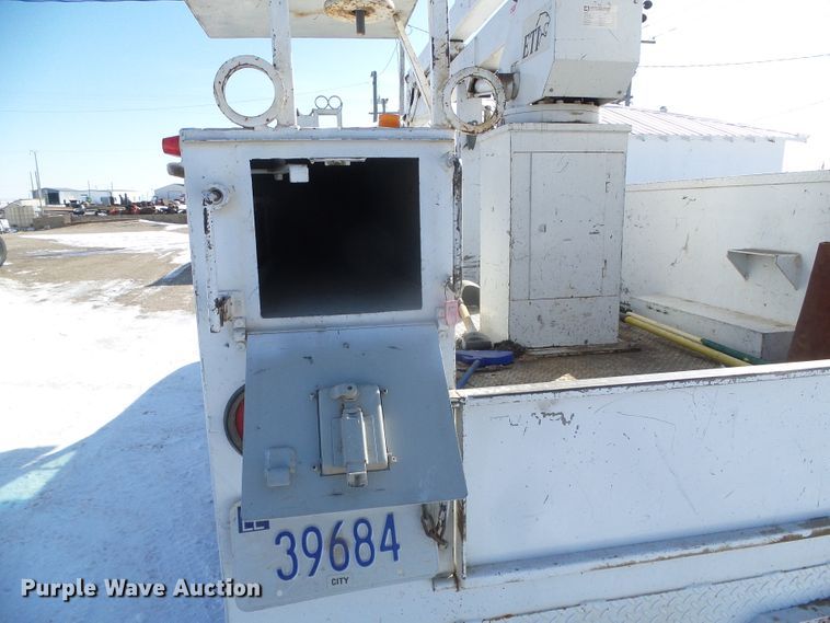 image for item DH4800 1995 Chevrolet C3500 bucket truck