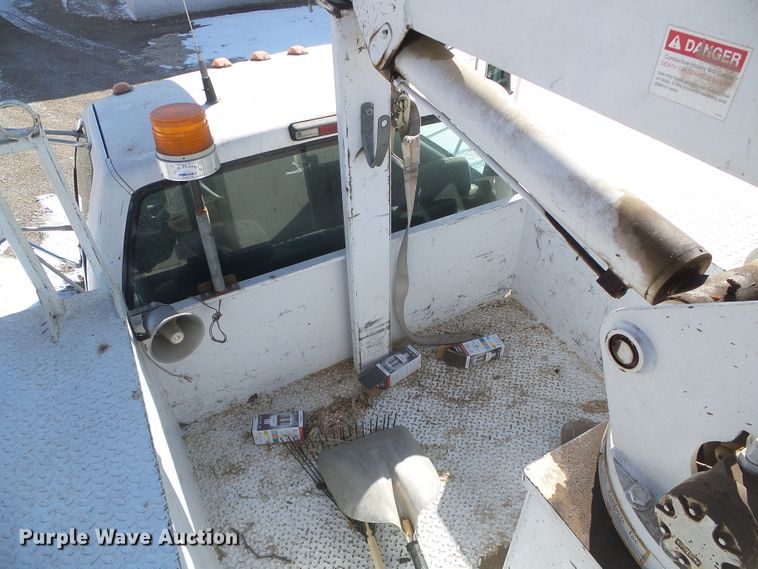 image for item DH4800 1995 Chevrolet C3500 bucket truck