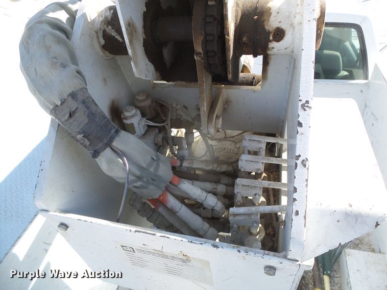 image for item DH4800 1995 Chevrolet C3500 bucket truck