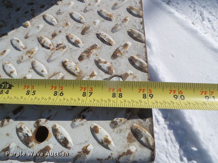 image for item DH4800 1995 Chevrolet C3500 bucket truck